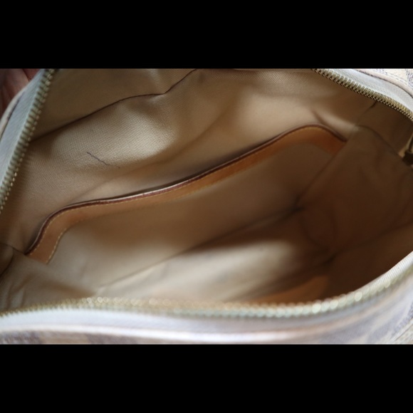 LV Damier Azur Canvas Naviglio Messenger b… - Picture 5 of 9